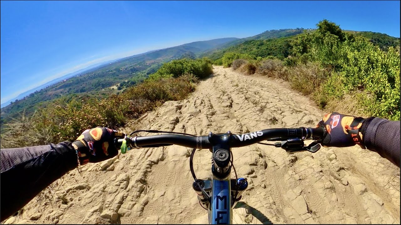 Hardtail Plows Through Rock Garden | Commencal Meta HT/AM | Laguna Beach | Aggressive Hardtail