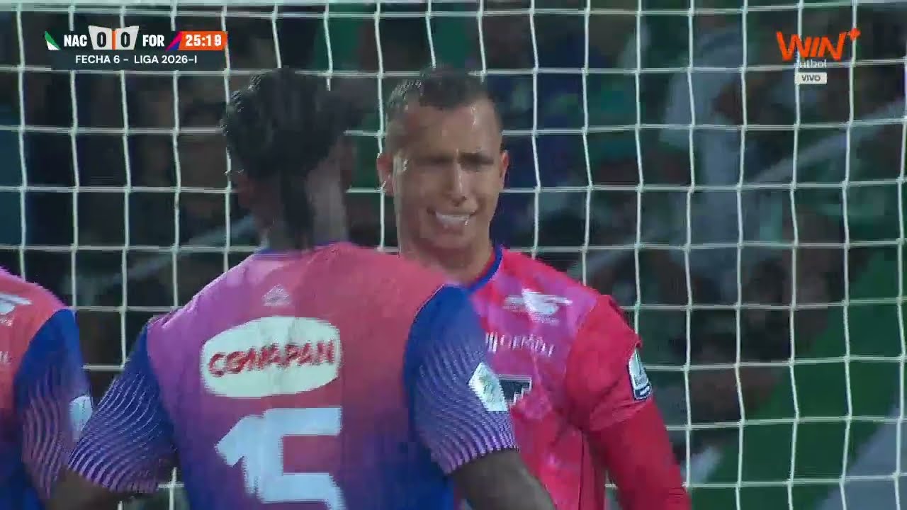 ⚽🧤 ¡Silva atajó el penal ¡El arquero de Fortaleza le negó el gol a Morelos! #LALIGAxWIN