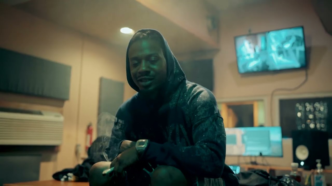 Deno - Money Makin Mitch (Official Video) 