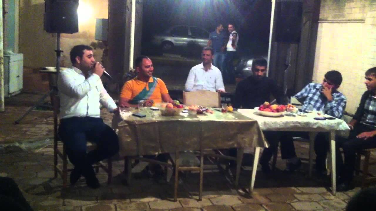 Ana Kürüm. (Aşıq Pənahın mahnısı üstündə meyxana)