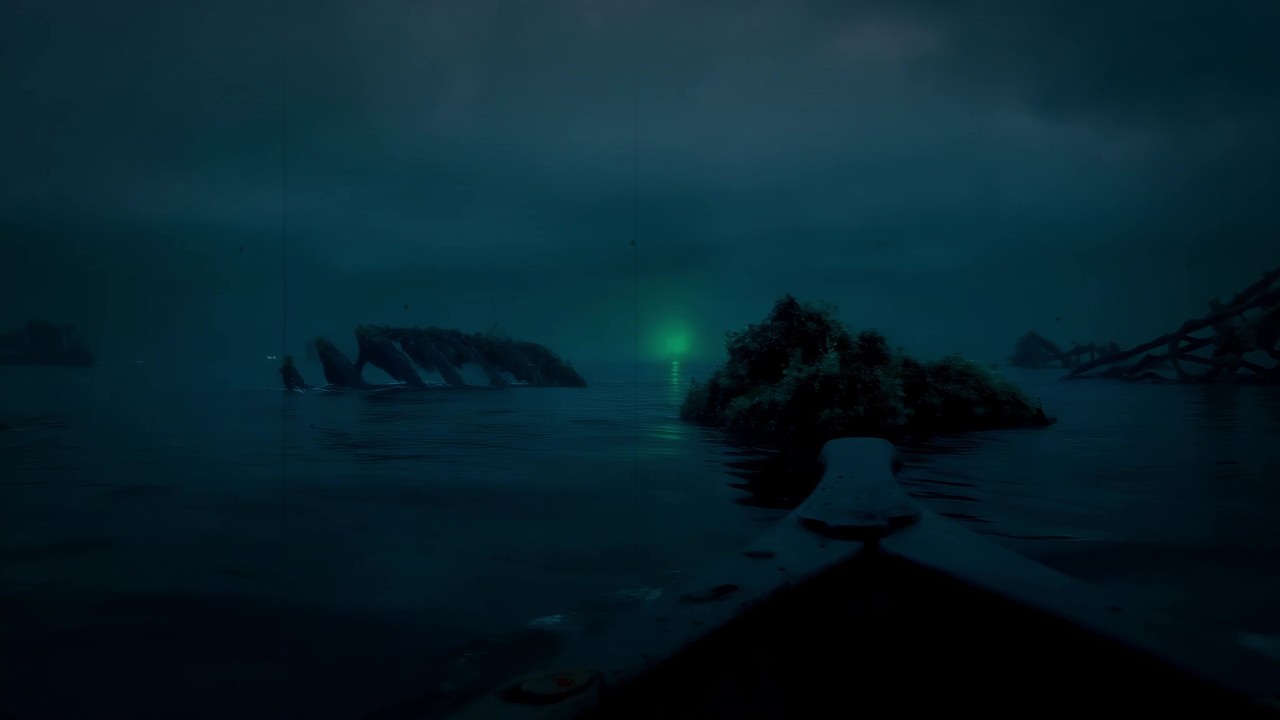 Adrift at Night… The Last Light I Saw | 夜の海に取り残された…最後に見えた光
