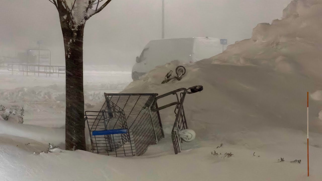 NEW YORK LAKE EFFECT SNOW: LIVE STORM CHASER
