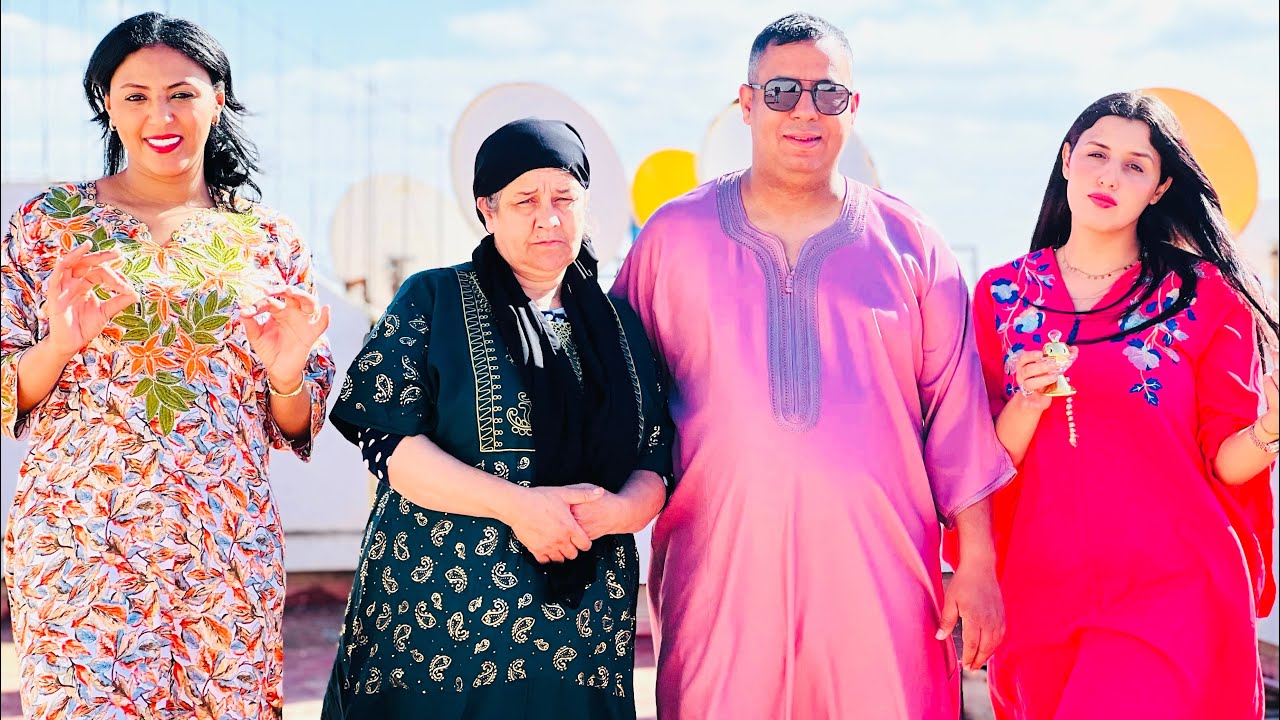 فيلم قصير:طمعات في راجل ختها 😱 وبغات تزوج بيه 😨 والأم في صفها😡 (شاهد النهاية).