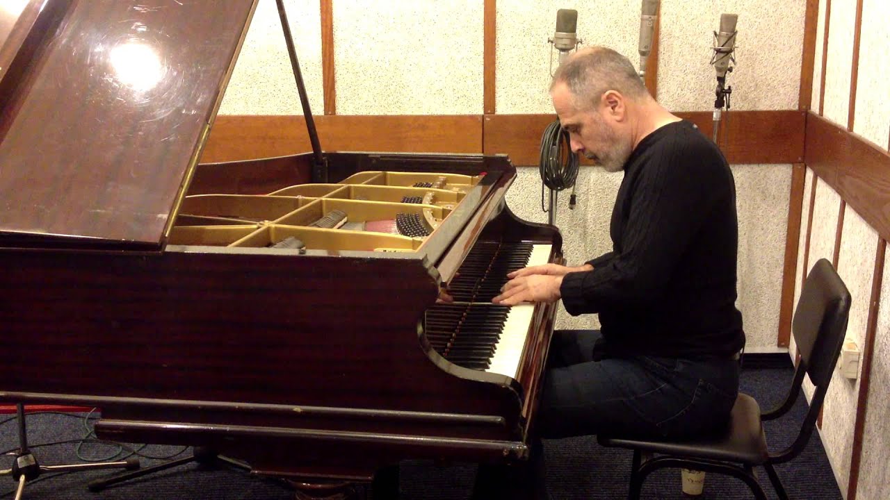 Haim Shapira (piano) "Chromatique" by VANGELIS