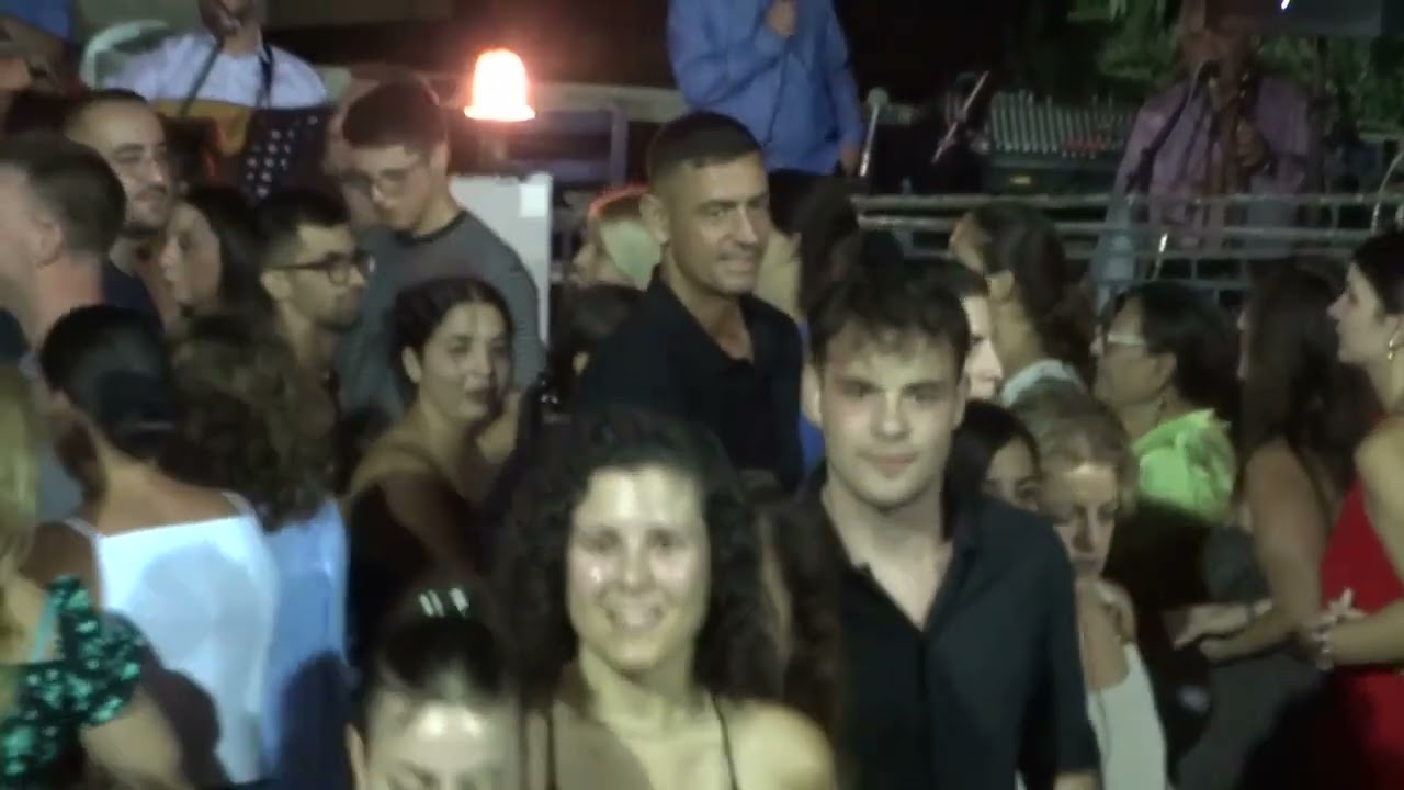 ΣΤΑΖΟΥΝ ΤΑ ΚΕΡΑΜΥΔΙΑ ΣΟΥ -ΤΣΑΚΩΝΙΚΟΣ ΧΟΡΟΣ τραγ. Νικόλας Δαλιάνης ΣΥΓΚΡ ΔΑΛΙΑΝΗ ΠΕΡΑ ΜΕΛΑΝΑ ΑΡΚΑΔΙΑΣ