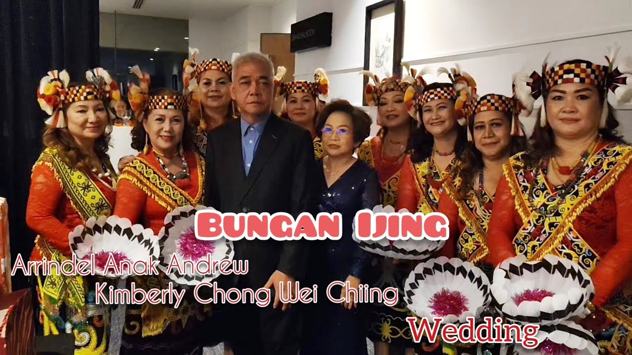 Bungan Ijing performed during Arrindel Anak Andrew & Kimberly Chong Wei Chiing Wedding Dinner