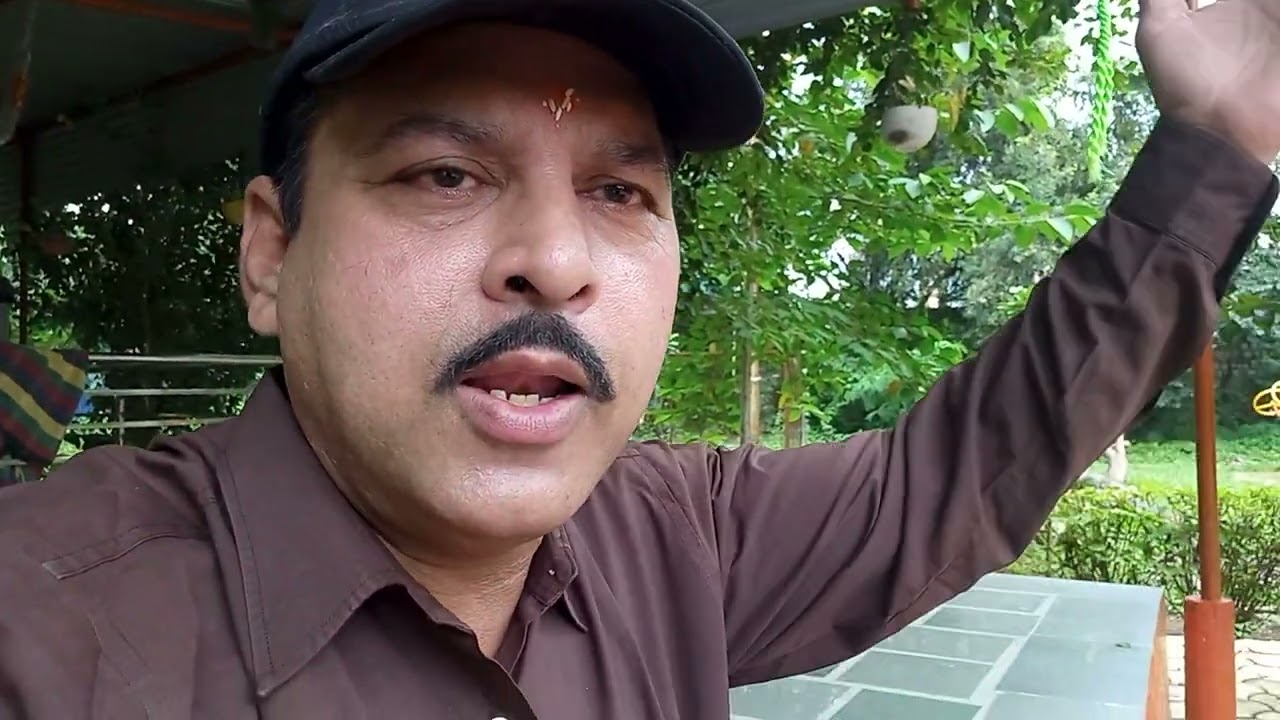 वदरा छाये कि झूले पड़ गए हाय।    कि आया सावन हो झूम के