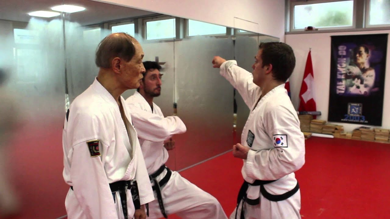 Taekwon-Do lessons by Kwon Jae Hwa at Center Salvatore Terranova Zurich 권재화 태권도