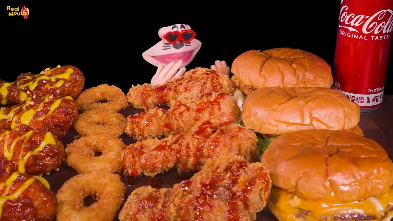 Chicken burgers and spicy chicken noodles are all available, including ASMR.