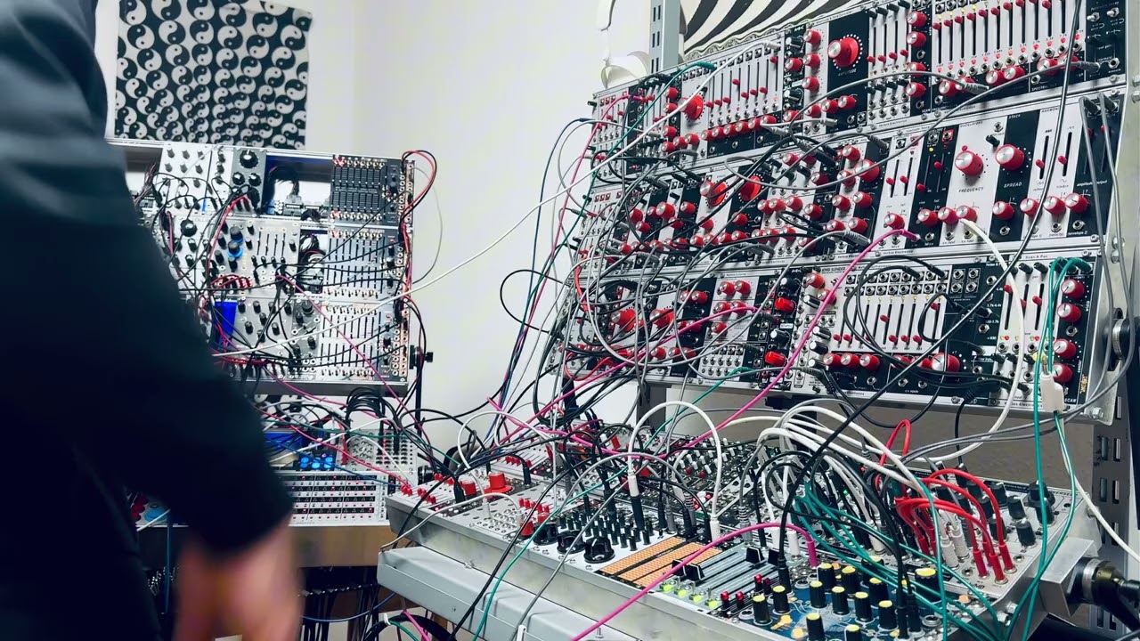164 BPM Modular Breakbeat