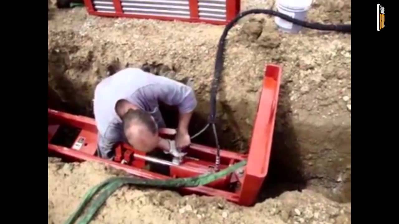 Foreuse P80 Ditch Witch en action