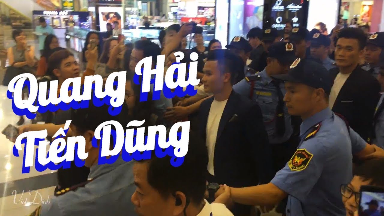CẦU THỦ QUANG HẢI, TIẾN DŨNG ĐẠI NÁO VẠN HẠNH MALL ✅ VietDinhVlog