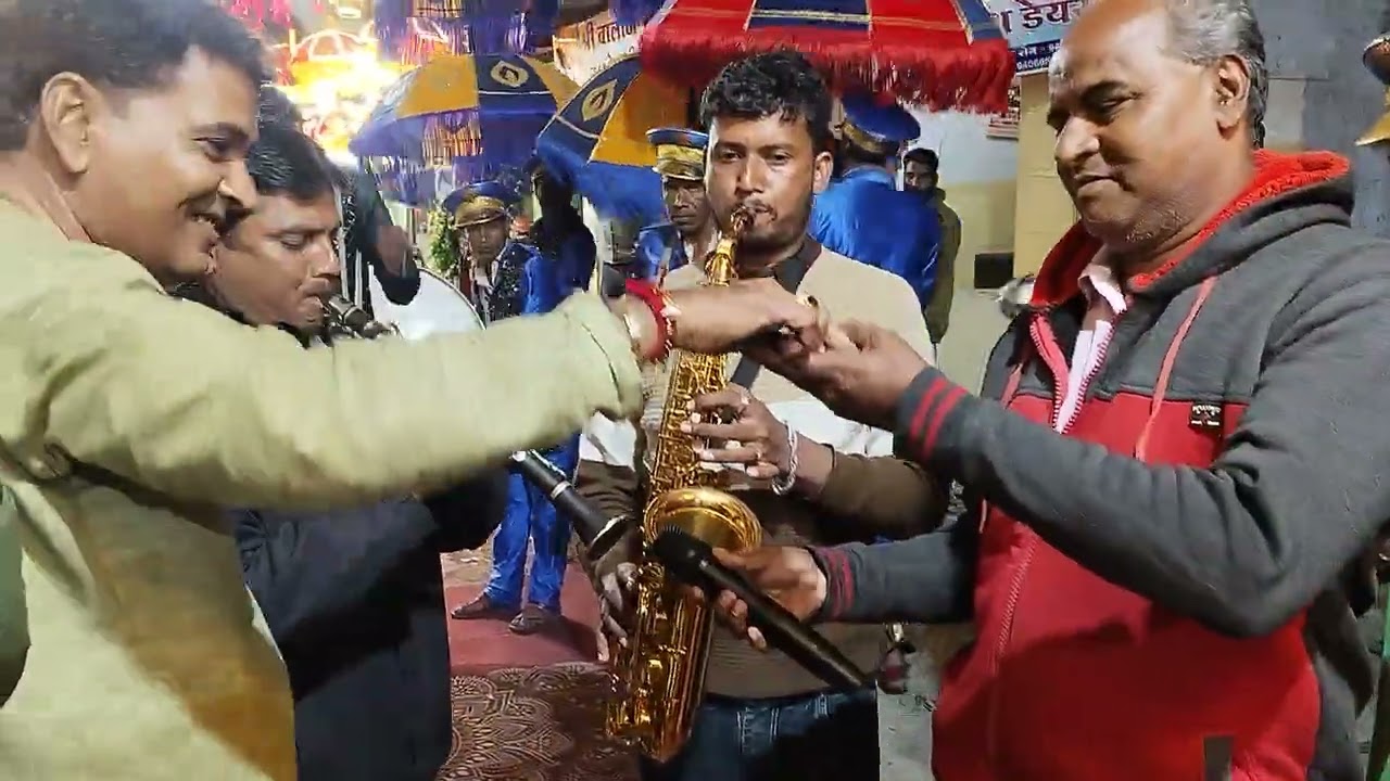 Daimand band song badan pesitare lape te hu we. Shadi parti ke liye sampark kare 🎺🎷 