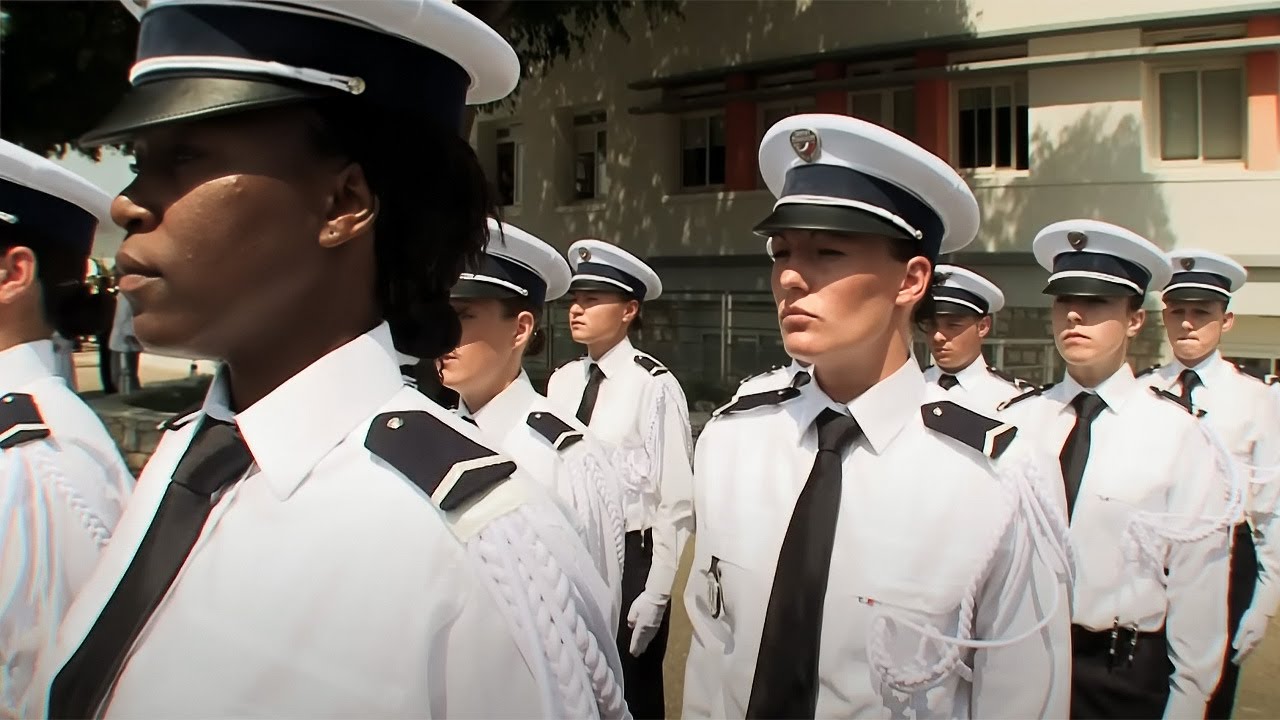 Femmes Flics : 2 Femmes dans la police