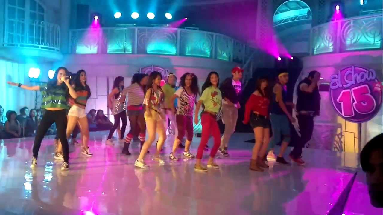 Danna Paola Ruleta Efecto/ Zero's & Efecto Girl's