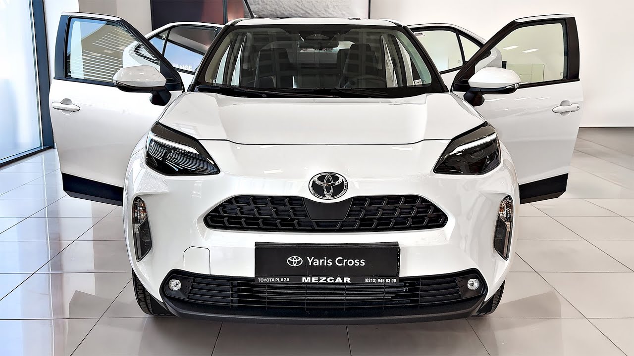 Toyota Yaris Cross Hybrid 2025 - Interior and Exterior