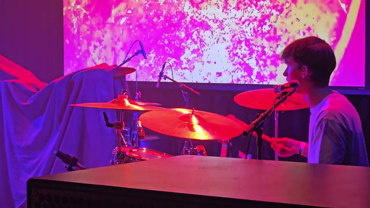 Eosine - No Horses (Gigant in Apeldoorn, op 26.09.2025)