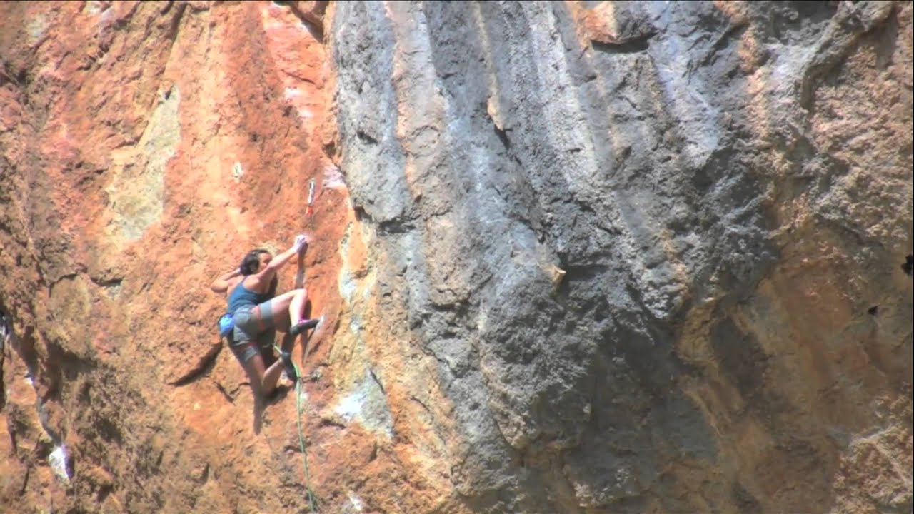 Alizee Dufraisse: El Mon De Sofi (5.14a) First Female Ascent