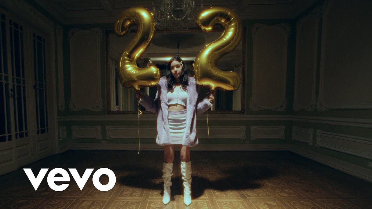 "1 de Março" - Paródia (7 rings - Ariana Grande)