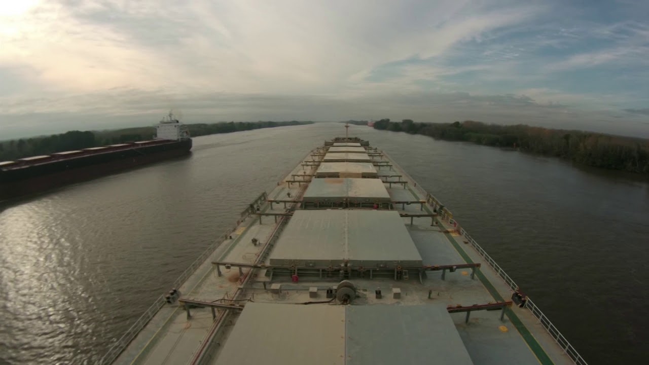 Huge Vessel Passing Parana River-Argentina (time lapse shooting)