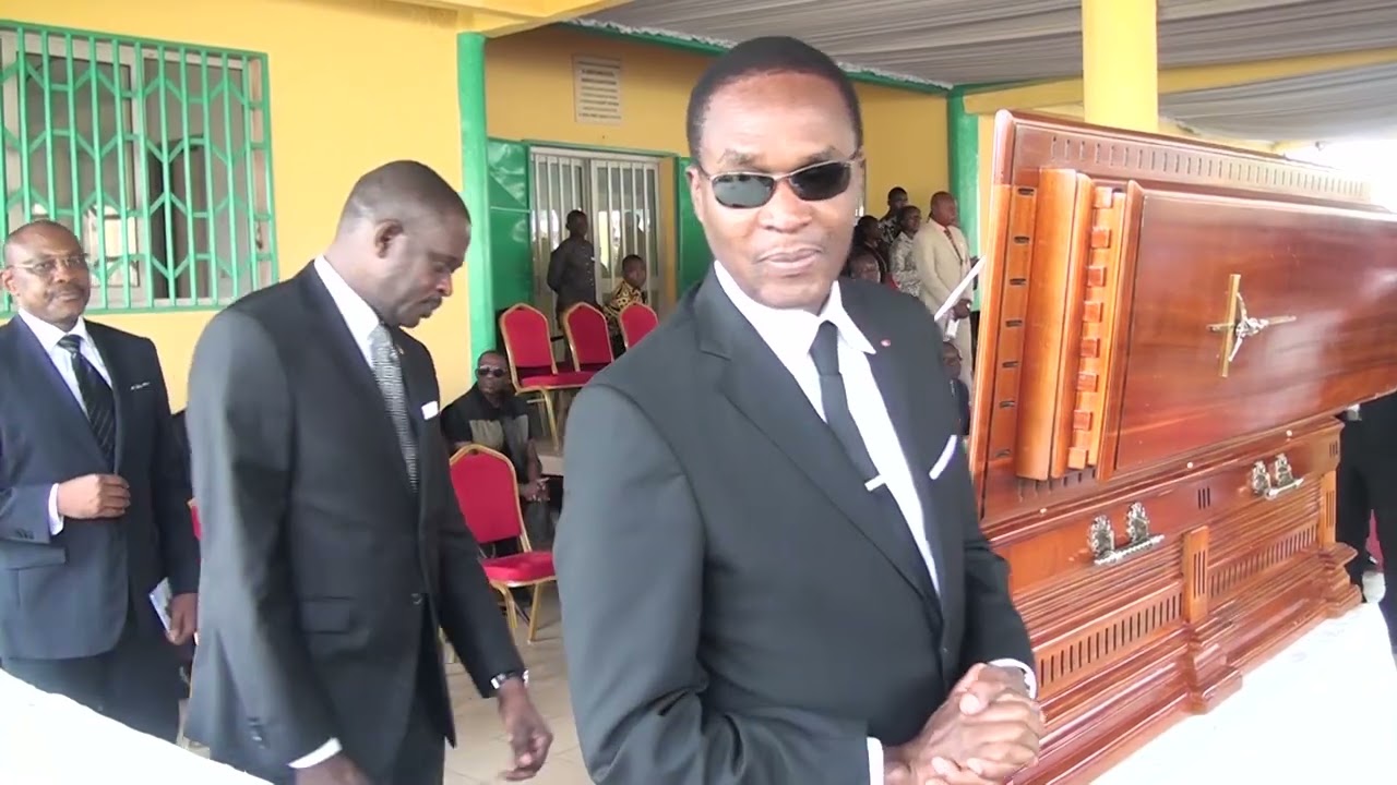 ANGE EBOGO EMÉRANT LA VOIX DE L'ÉTERNITÉ