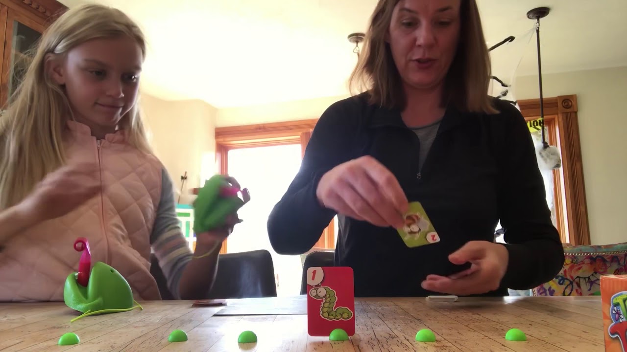 HOW TO PLAY TIC TAC TONGUE GAME BY YULU- Really Fun!!!