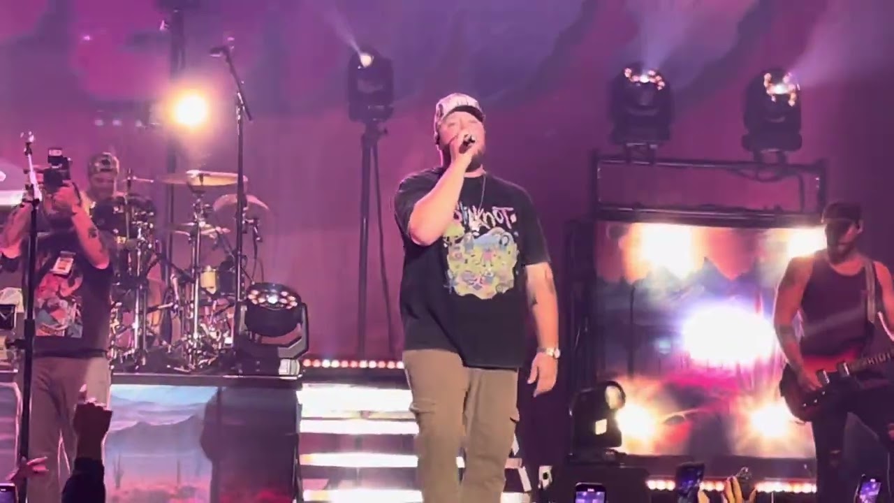 Mitchell Tenpenny - Drunk Me/Iris (Live) - Xcite Center at Parx Casino, Bensalem, PA - 11/15/24