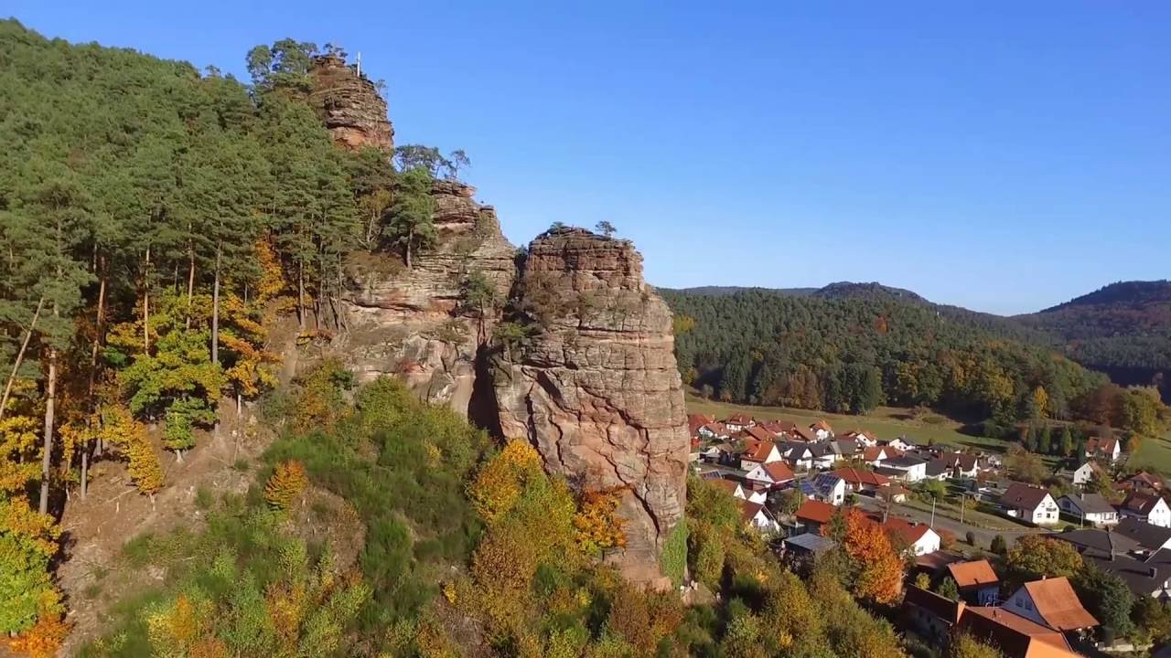 Luftaufnahmen des Kuckucksfelsen bei Schindhard /Pfalz