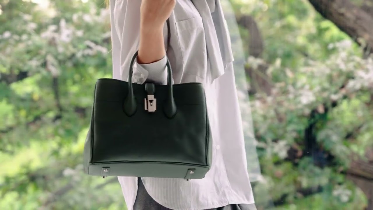 #SAOIRSE tote in slate