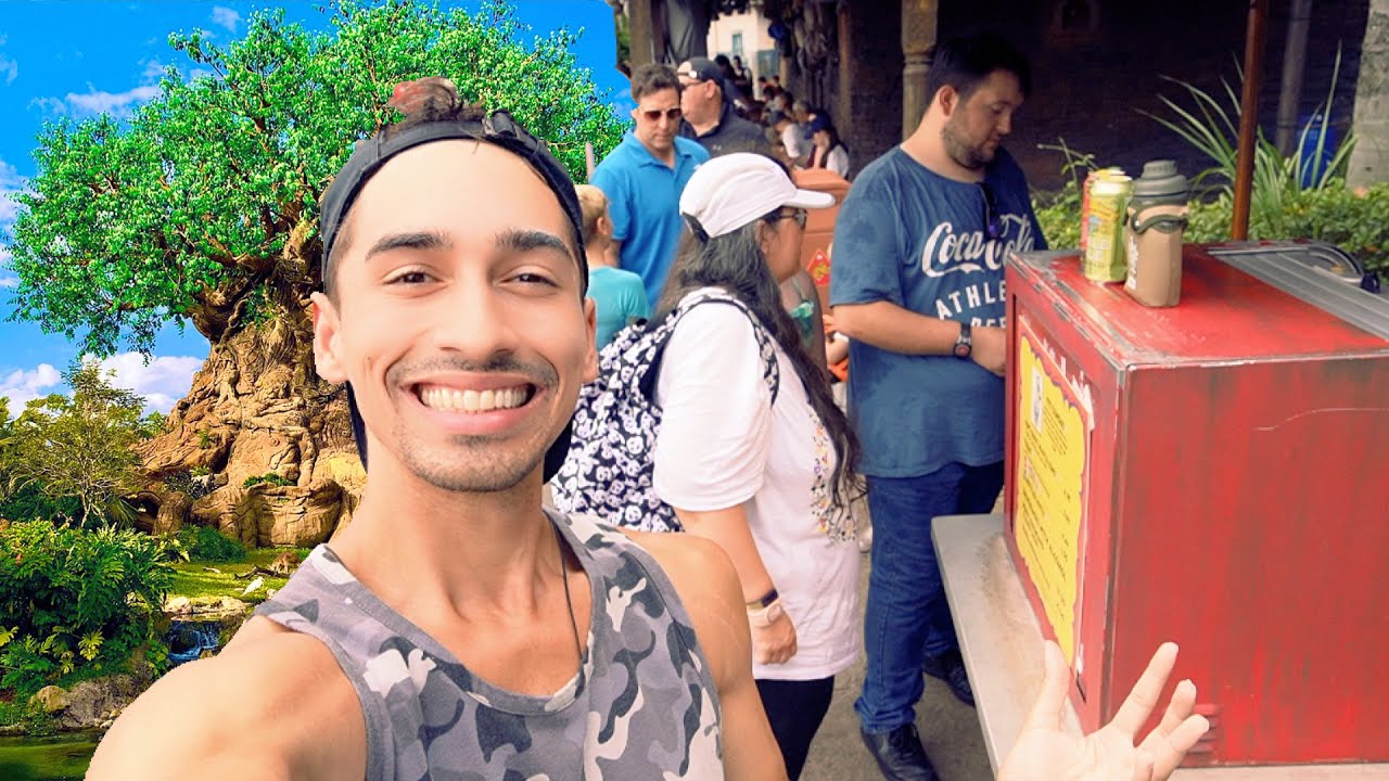 I PAID FOR EVERYONE'S FOOD BEHIND ME IN DISNEY WORLD *wholesome reactions*