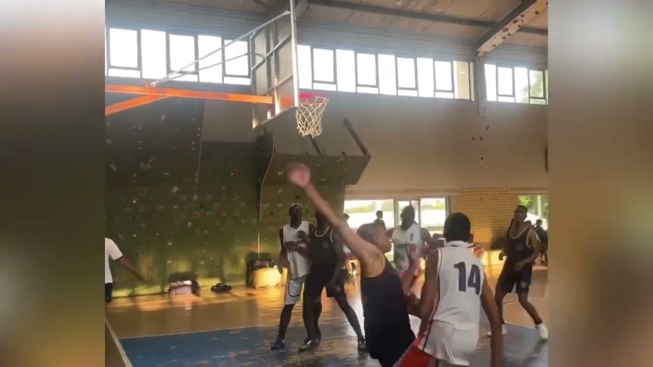 Weston Agricultural College🐂 can hoop!!😳😤😤