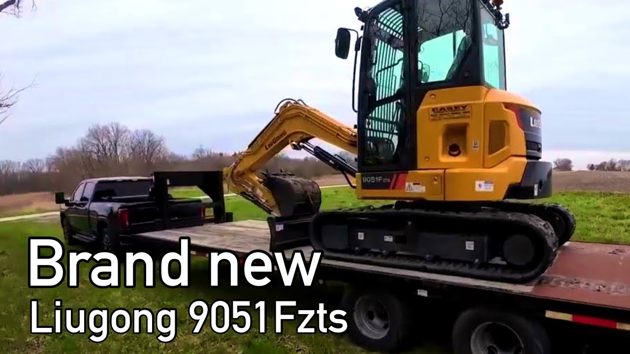 Testing out my new Liugong 9051Fzts mini excavator