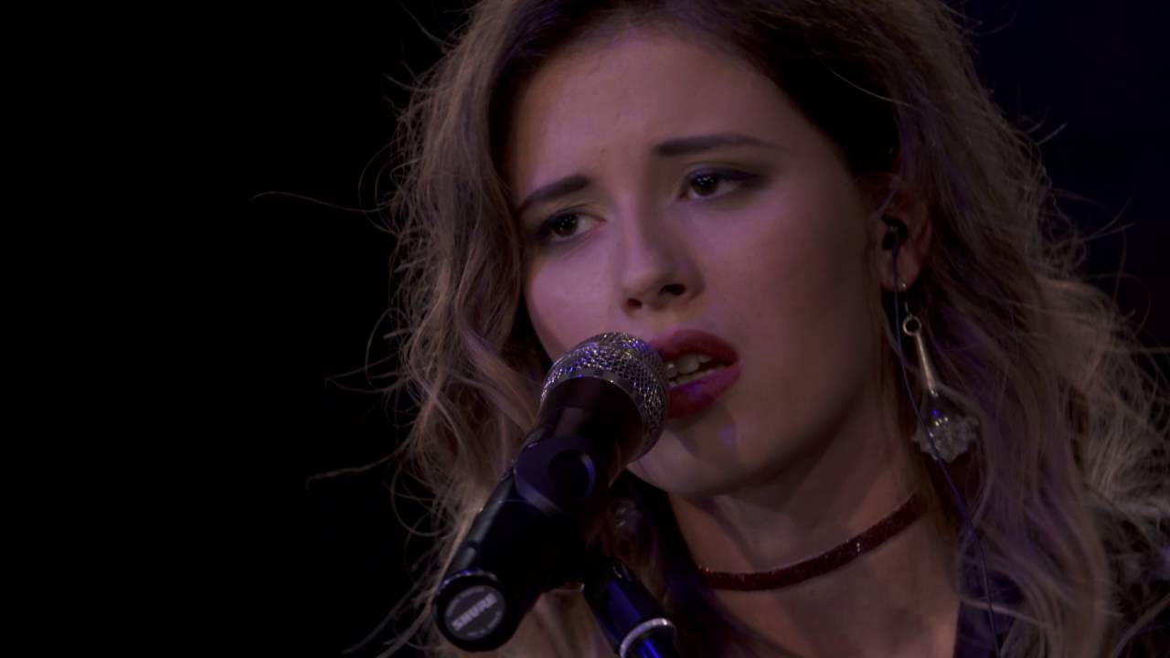 &laquo;Такси&raquo;, Elvira T в шоу LiveTime на WMJ.ru