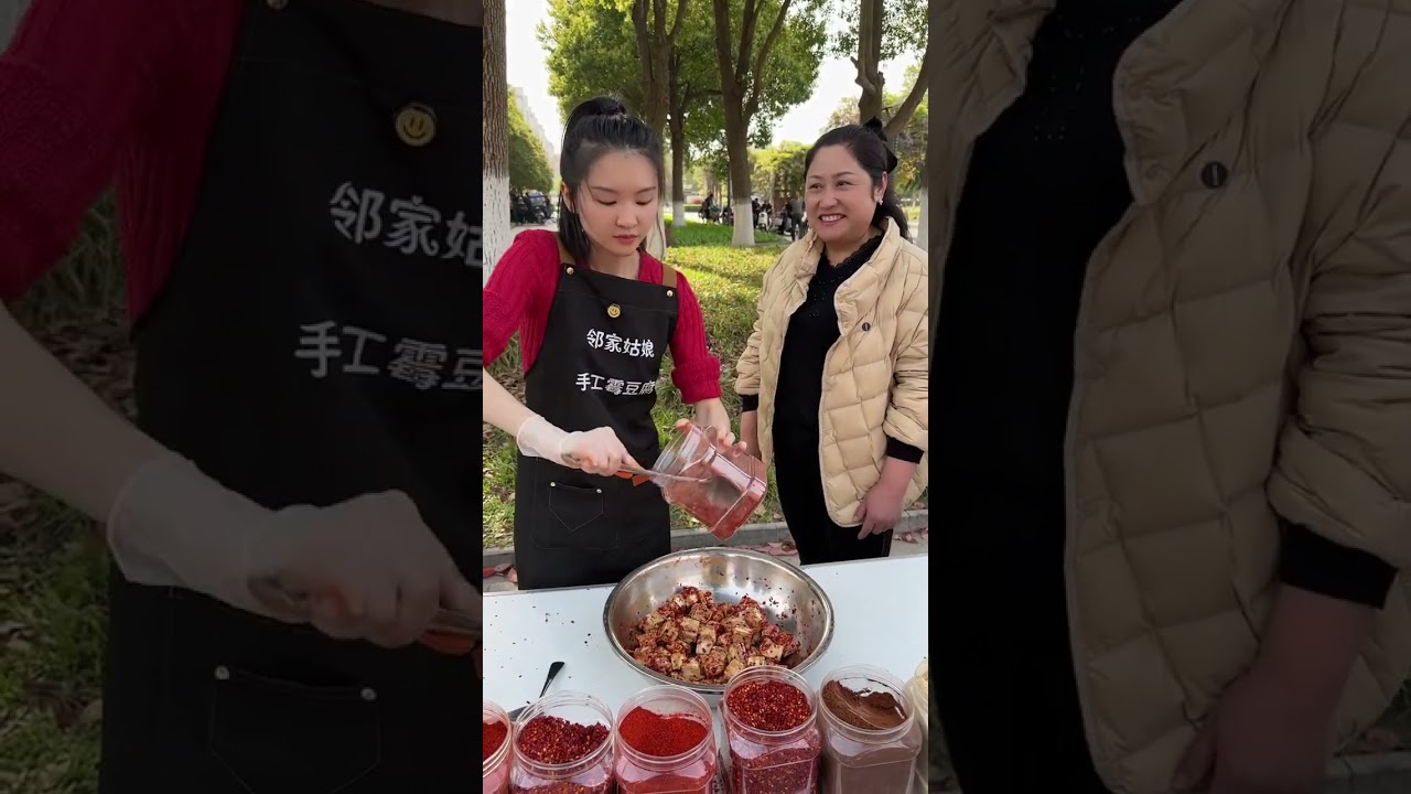 霉豆腐制作保持自然发酵使用优质大豆 到不了的都叫远方，回不去的名字叫家乡。家乡的味道会有谁不爱呢！#把家乡的味道分享给大家 #纯手工制作美食 #霉豆腐 #地方特色美食