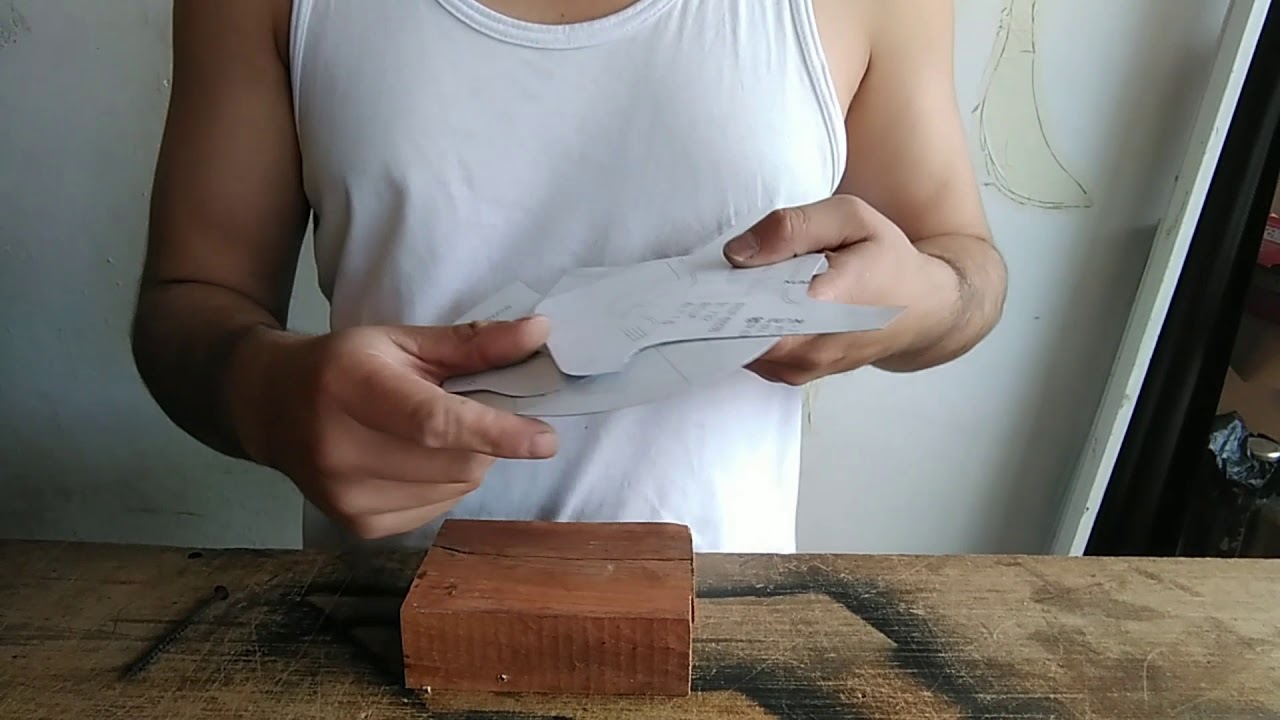 Cómo sacar los moldes de calzado en metal