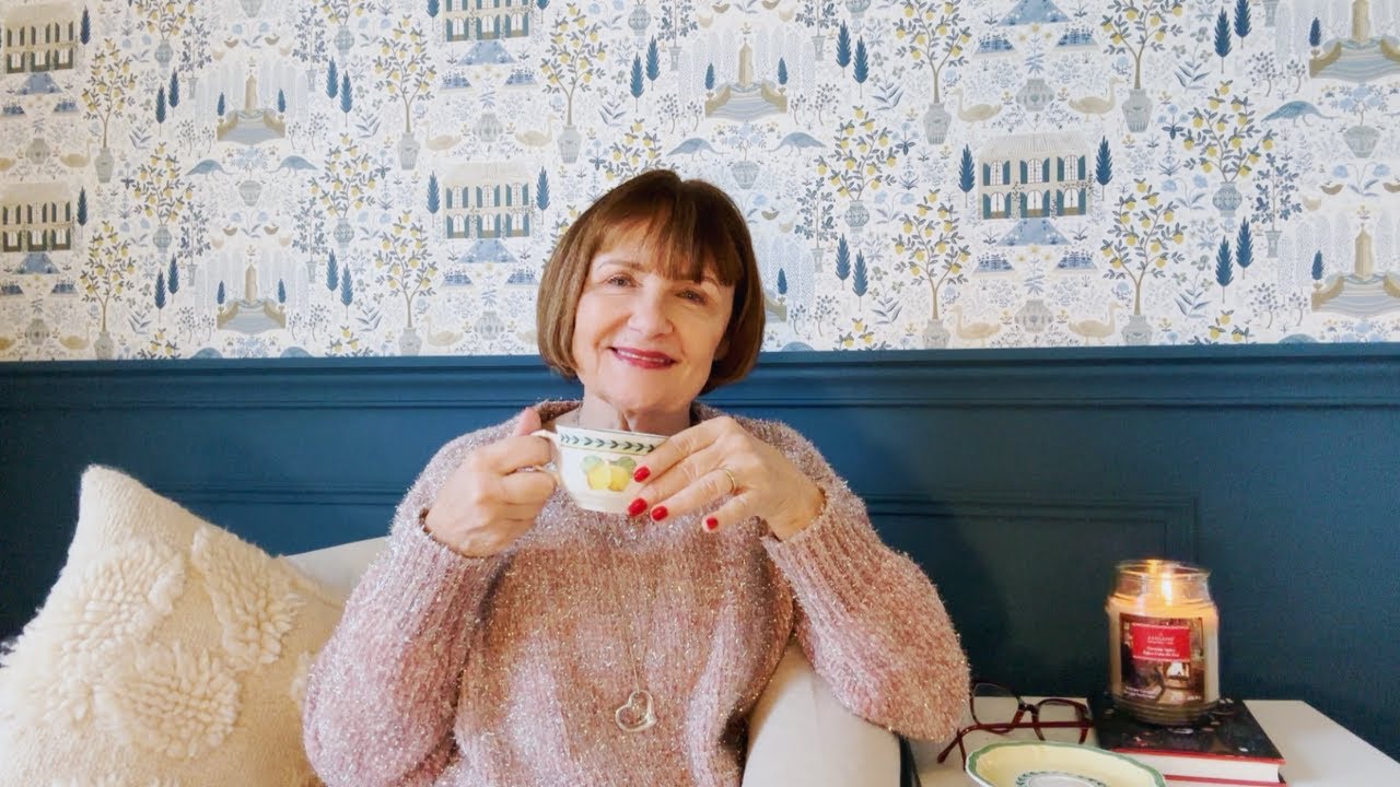 Living in France: Farewells, Festive Gatherings & YouTube Guests 🎄✨
