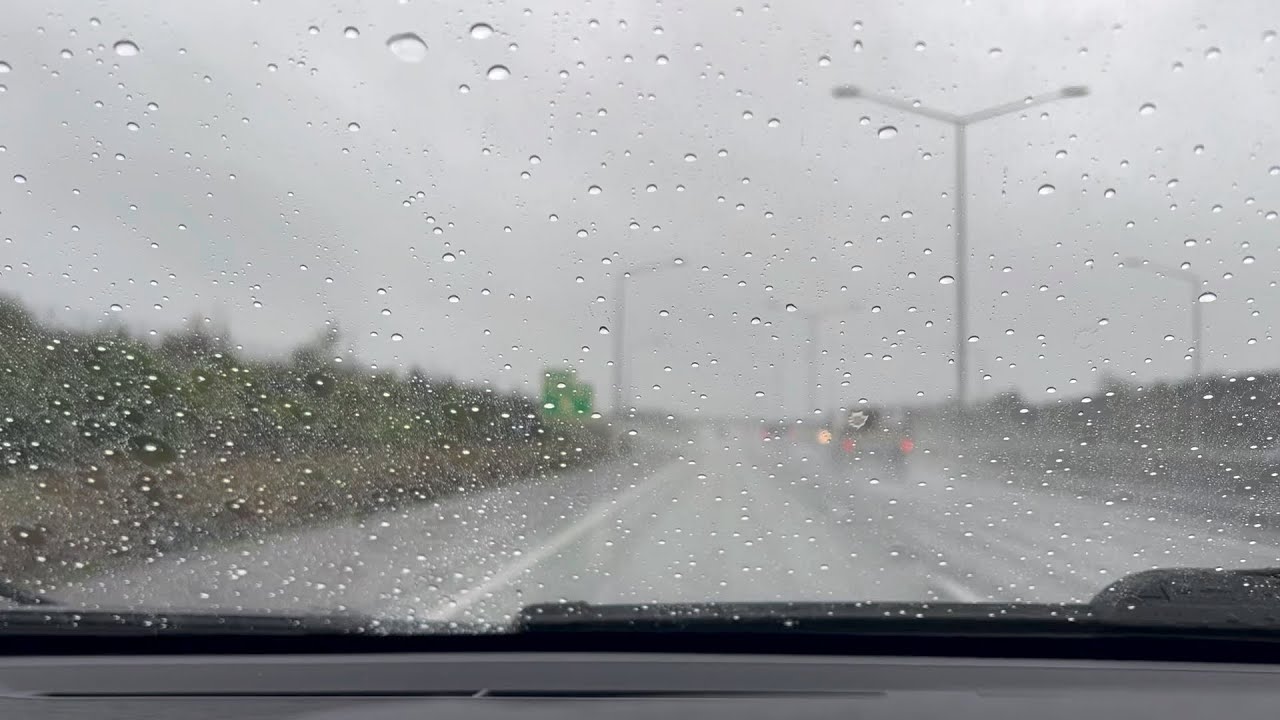A Rainy Spring Day in Auckland Motorways