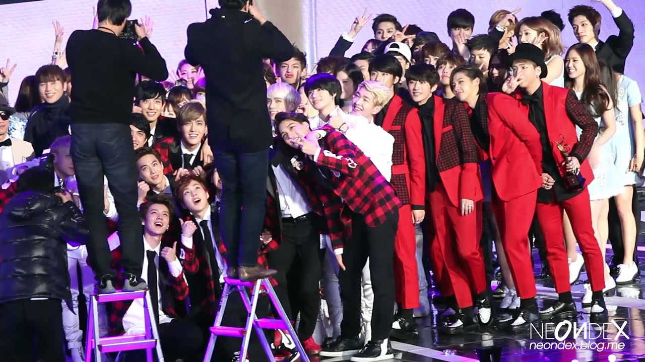 140123 서울가요대상 EXO 단체사진 + 마지막 인사