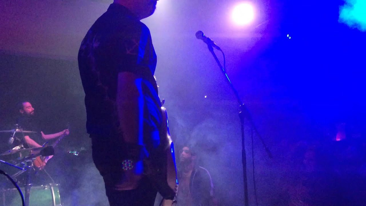 King Mastino - We are born (live@Swamp Club)