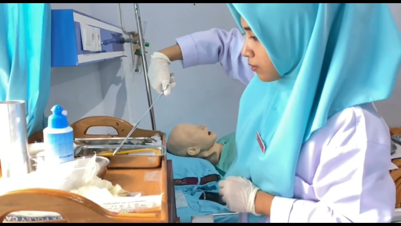 CARA PEMASANGAN KATETER PADA PRIA (Intan nurpazira Stikes bis sungai penuh)