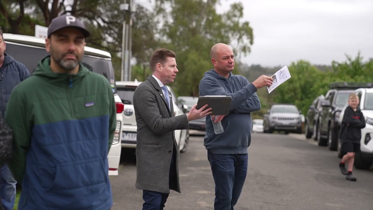 Jellis Craig Eltham - Tom Kurtschenko Auction Profile