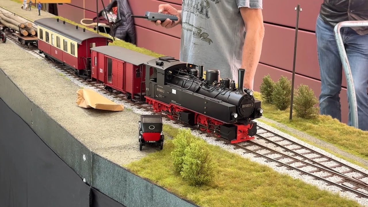 Finest Large Scale Model Trains in Action at Big Scale Model Trains Meetup - The Narrow Gauge Trains