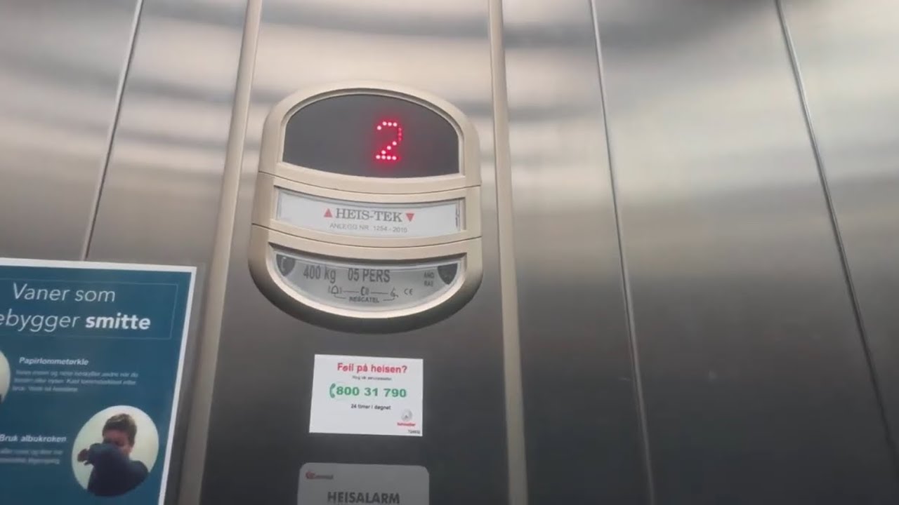 Bad condition! Tiny 2008 Orona hydraulic elevator @ Sjøgata 1B-3, Harstad, Norway