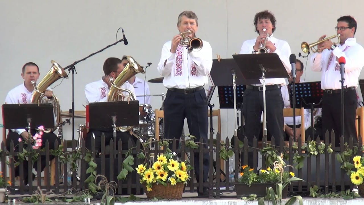 Kamenikovi muzikanti na festivalu dechových hudeb v Dubňanech 2014