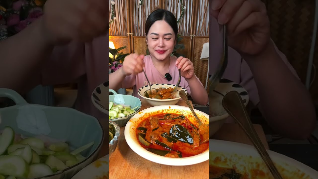 แกงเนื้อยิ่งอุ่นยิ่งอร่อย น้ำแกงเข้มข้น รสชาติจัดจ้าน กินกับขนมจีนอร่อยมาก