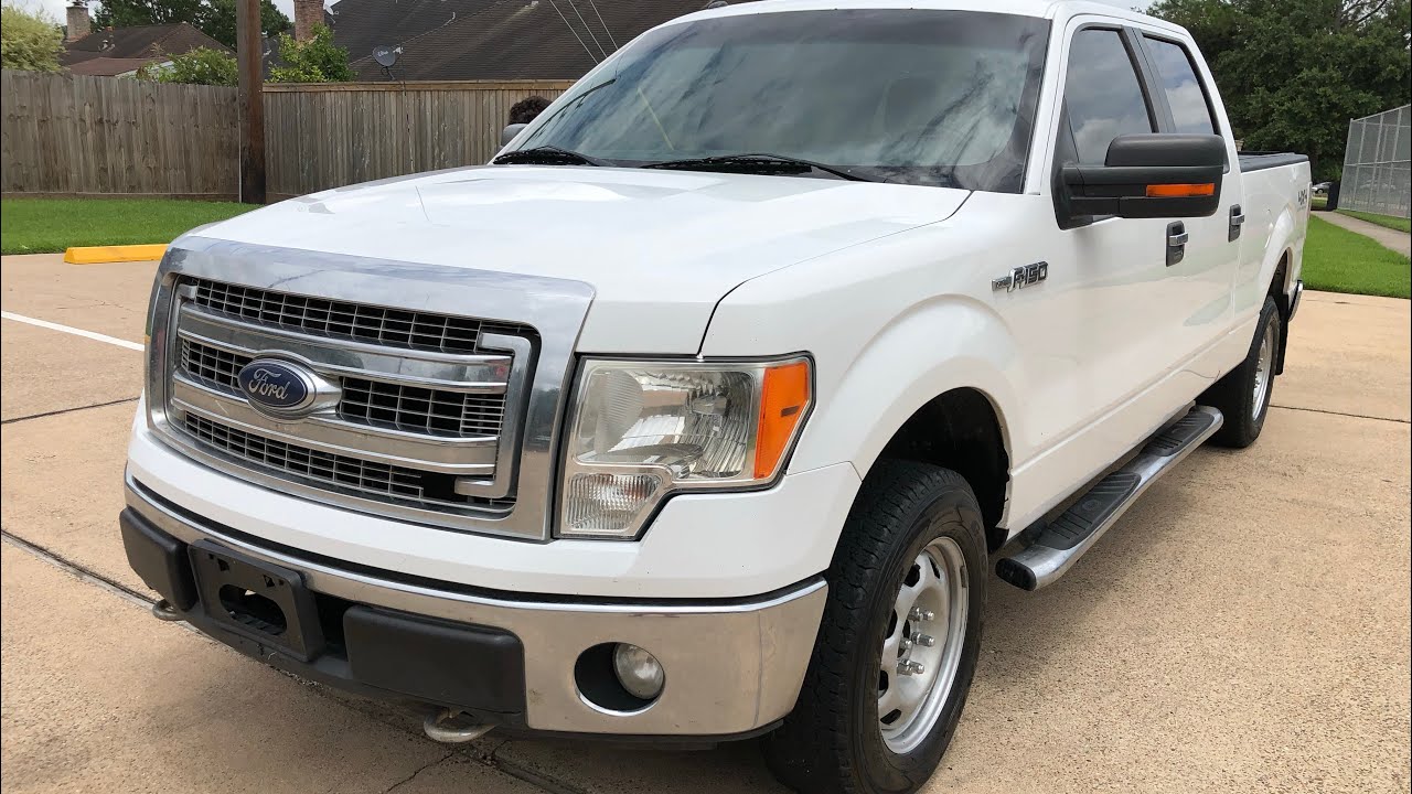 2013 Ford F-150 XLT / 5.0L V-8 / 4x4 / Walk Around