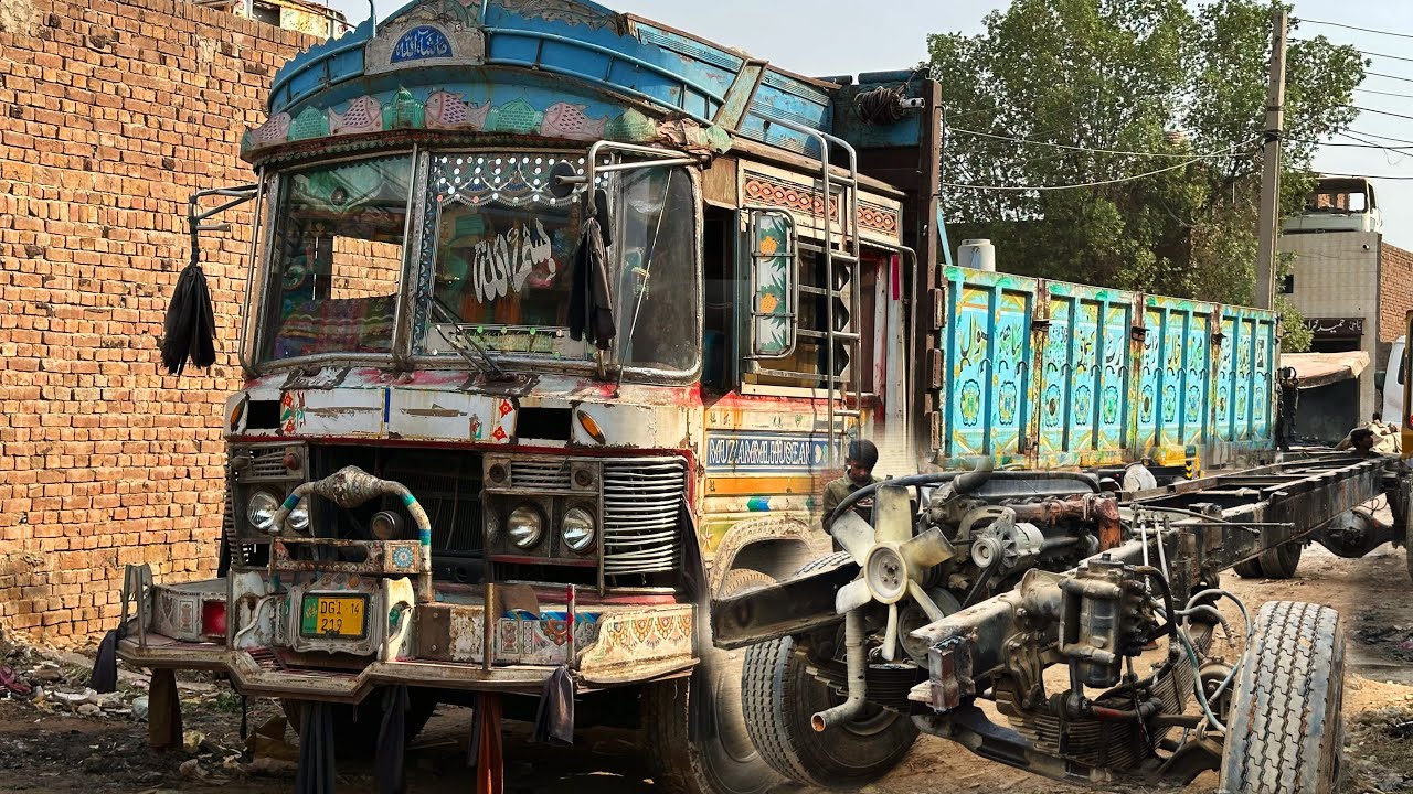 Old 1970 Truck Trolley To Convert New Hino Truck in Handmade | #discovermanufacturing