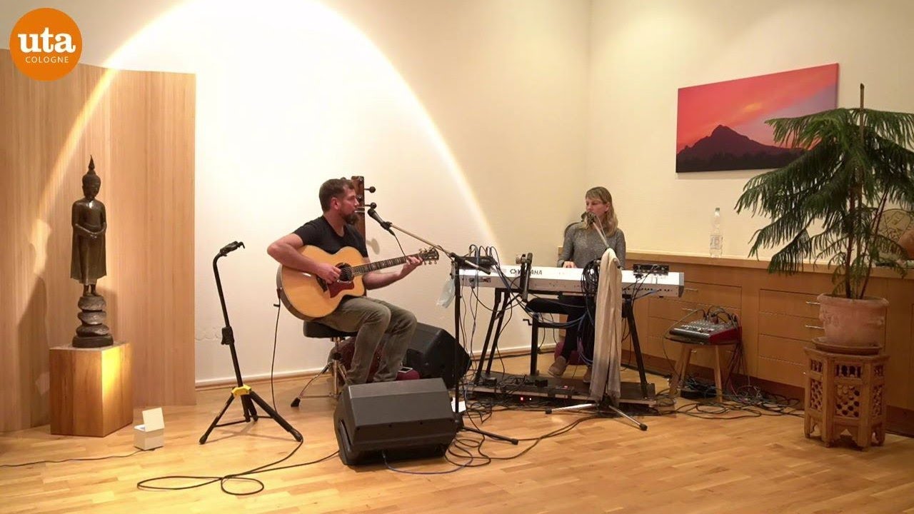 The moment you accept despair, it starts disappearing - UTA Satsang Meditation with Live Music