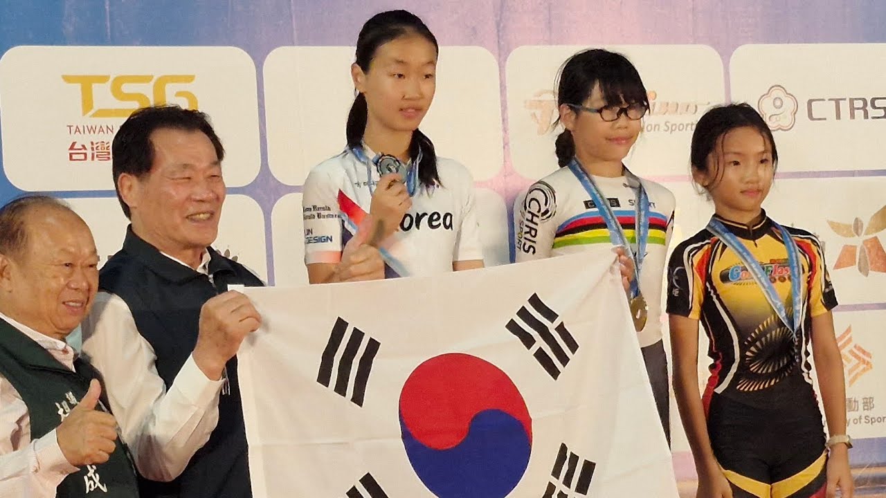 2025Taiwan international roller skating open  여초 5,6학년 E5,000m결승 배근영 2위 🥈
