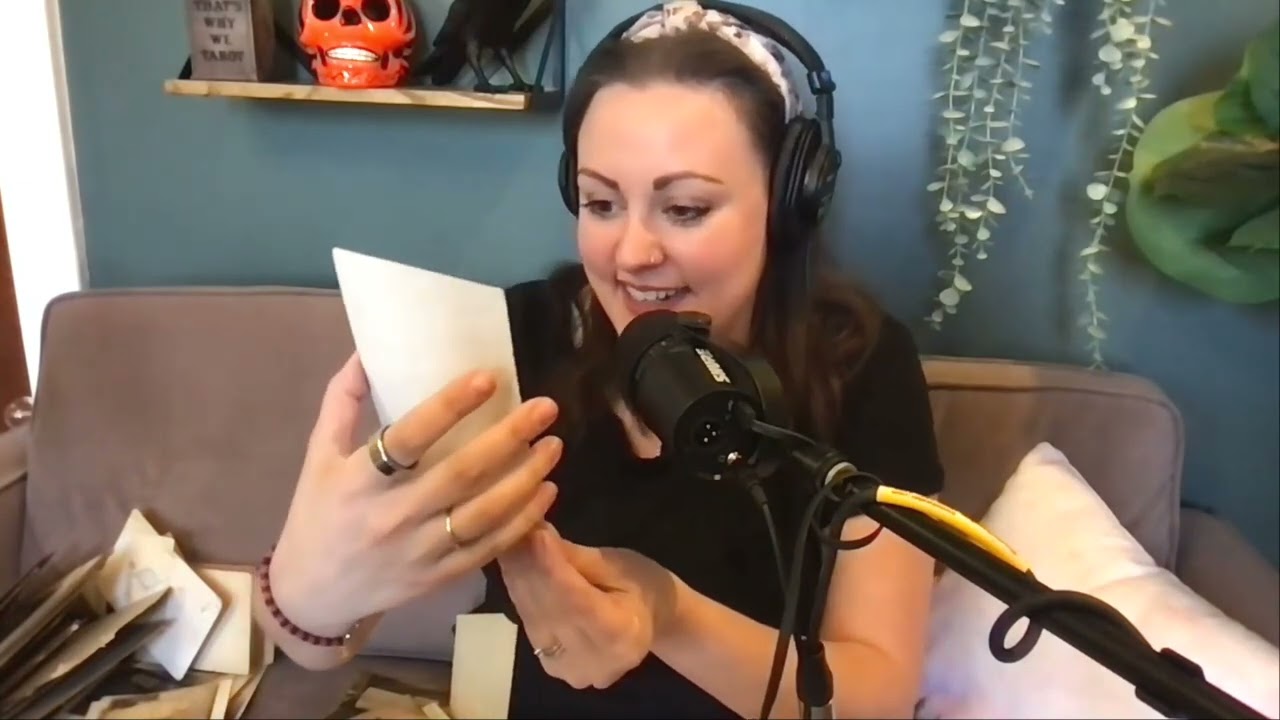 EP 352: A Vampire Castle Gift Shop and Millennial Secret Passageway Dreams